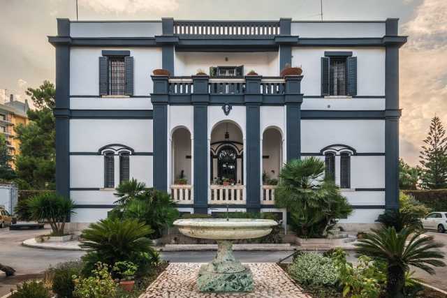 Bari, quella dimora che si erge dal 1896 alla fine di via Amendola: � Villa Lorusso